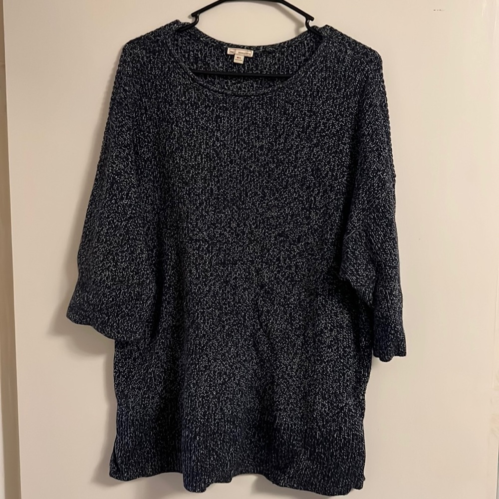 Gap 3/4 length sleeve knit sweater